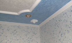 Декоративная рельефная покраска потолка фактурной краской