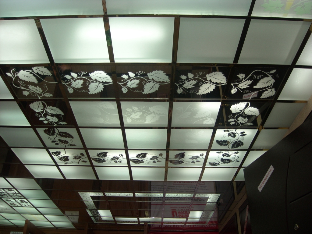 стеклянные покрытия на потолок